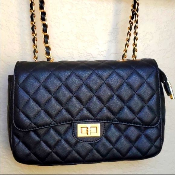 NWOT Black quilted leather shoulder bag - Picture 3 of 8